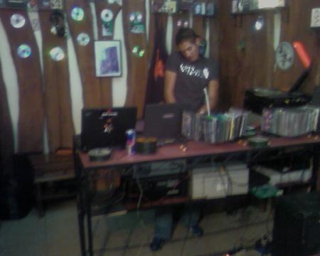dj--houssam@hotmail.com